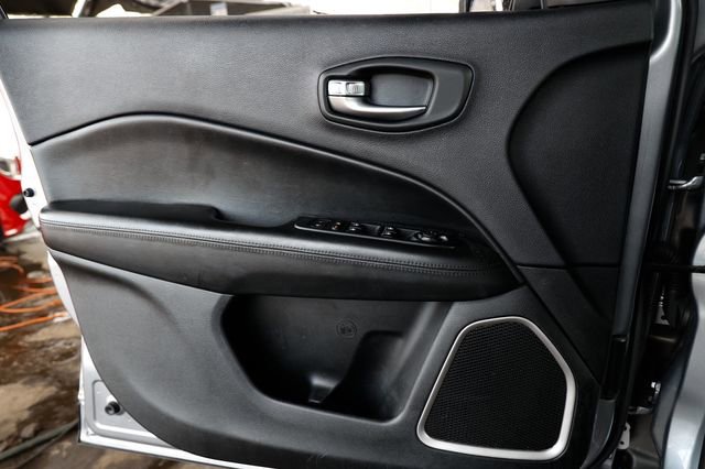Used 2019 Jeep Compass Latitude image 37