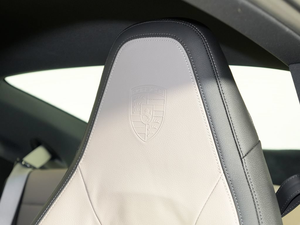 Certified 2025 Porsche 911 Carrera RWD image 24