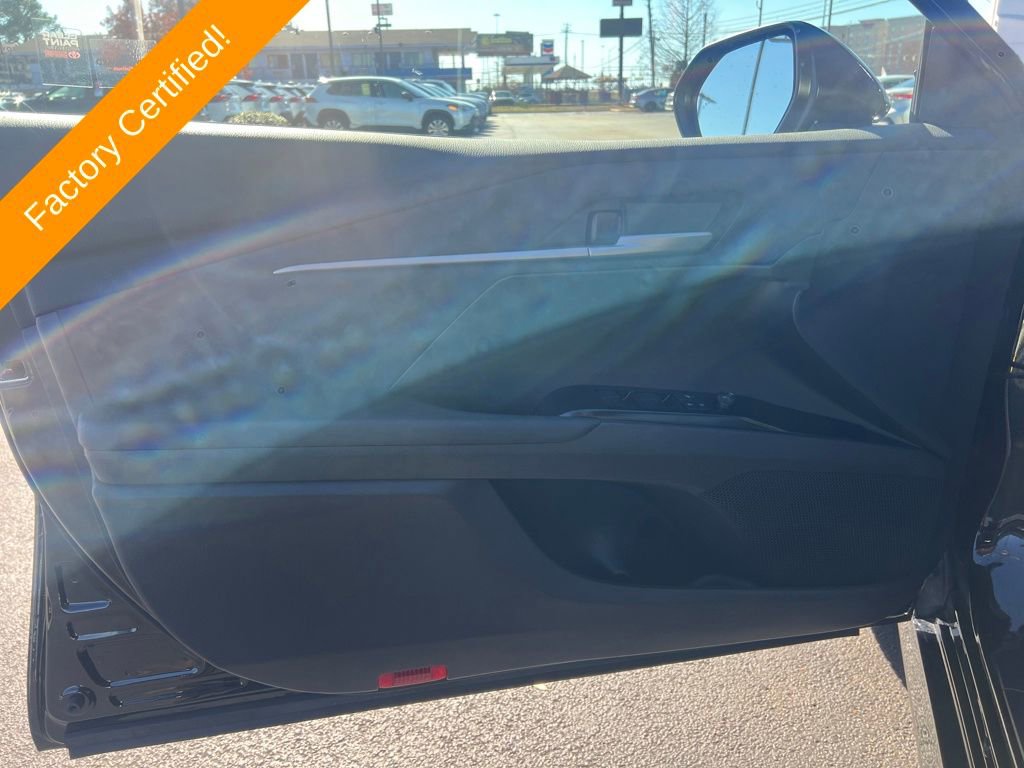Used 2025 Toyota Camry LE image 9