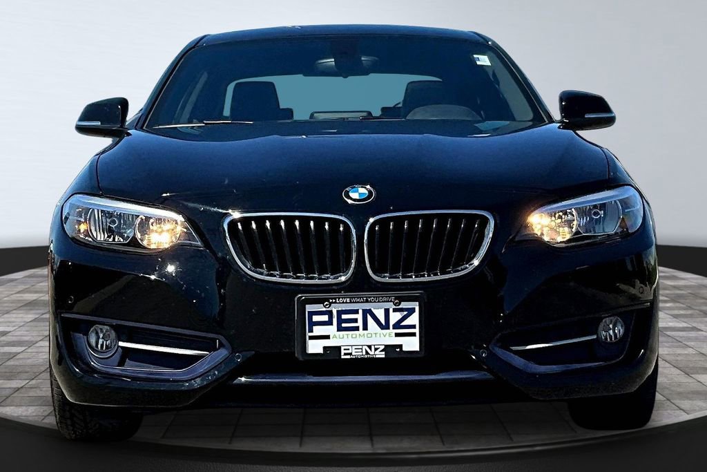 Used 2017 BMW 230i xDrive Coupe image 2