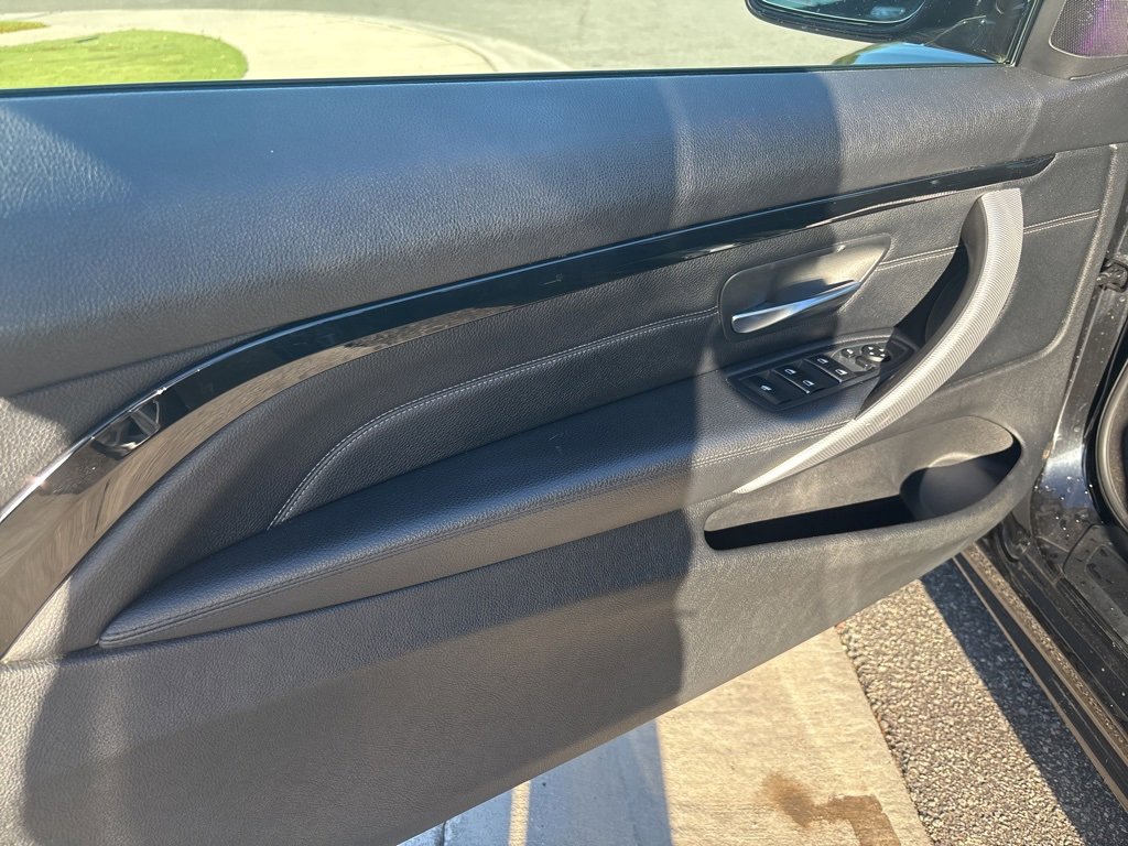 Used 2018 BMW 430i Convertible image 18