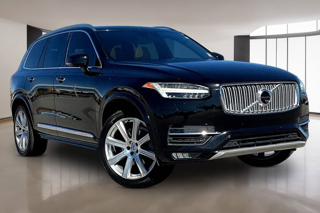 Used 2017 Volvo XC90 T6 Inscription w/ Vision Package AWD/4WD image 11