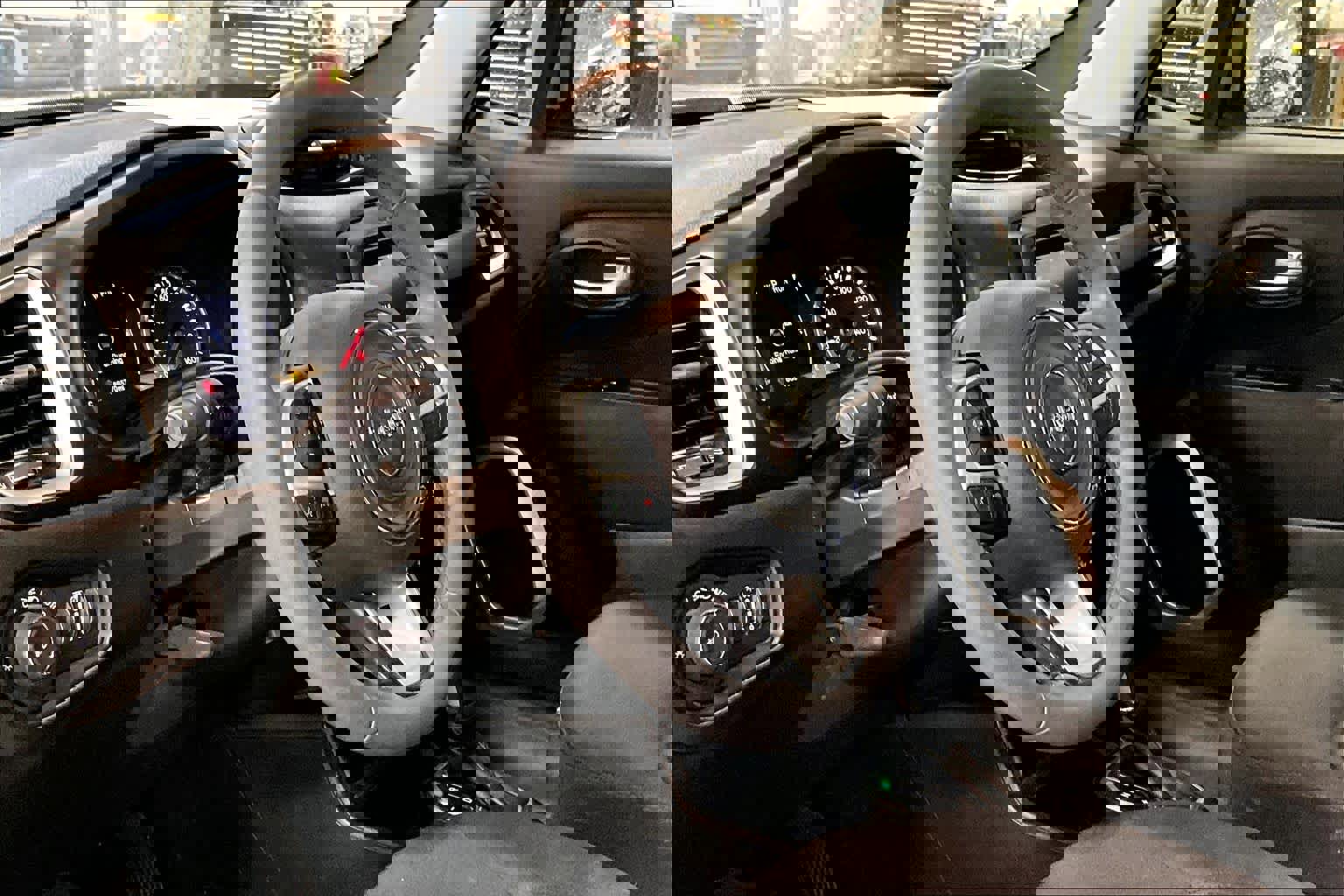 Used 2019 Jeep Renegade Latitude image 15