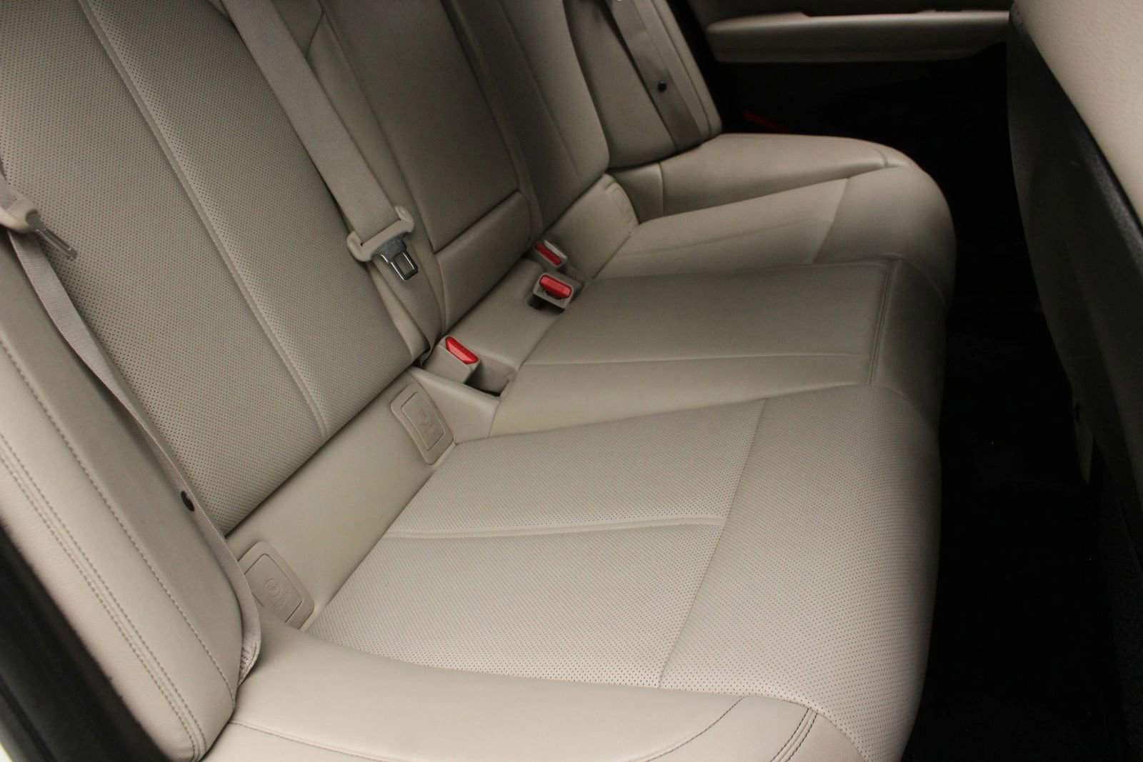 Used 2023 Genesis G70 2.0T AWD/4WD image 24