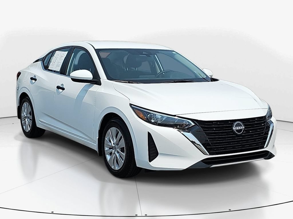 Used 2025 Nissan Sentra S FWD image 3