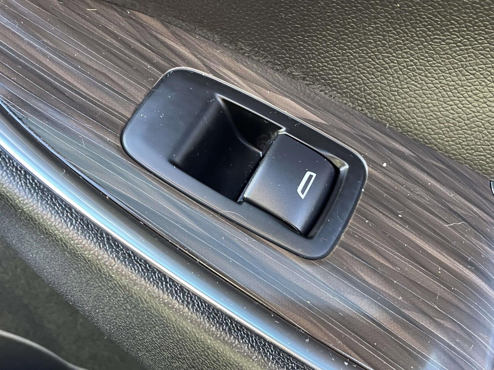 Used 2022 Chevrolet Malibu Premier image 11