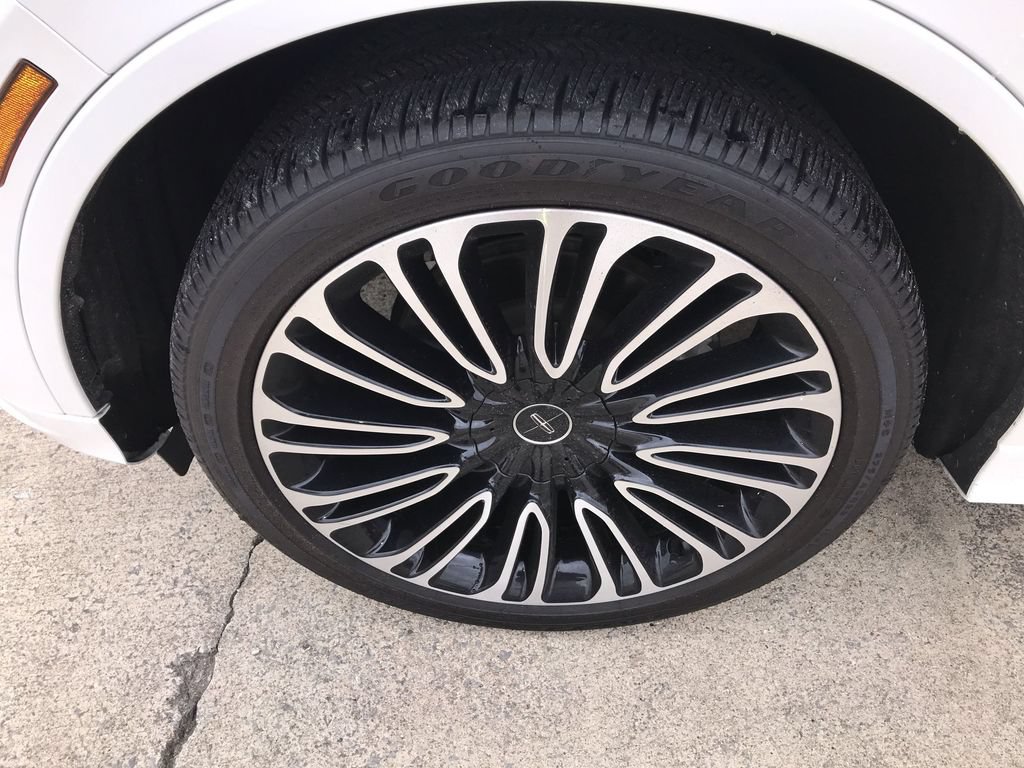 Used 2025 Lincoln Aviator Black Label AWD/4WD image 10
