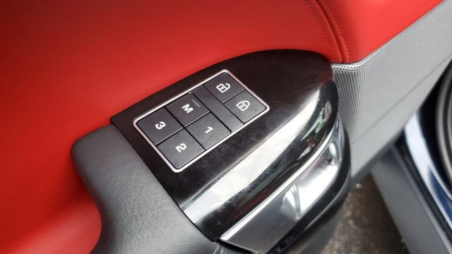 Used 2022 Land Rover Range Rover Sport SVR image 5
