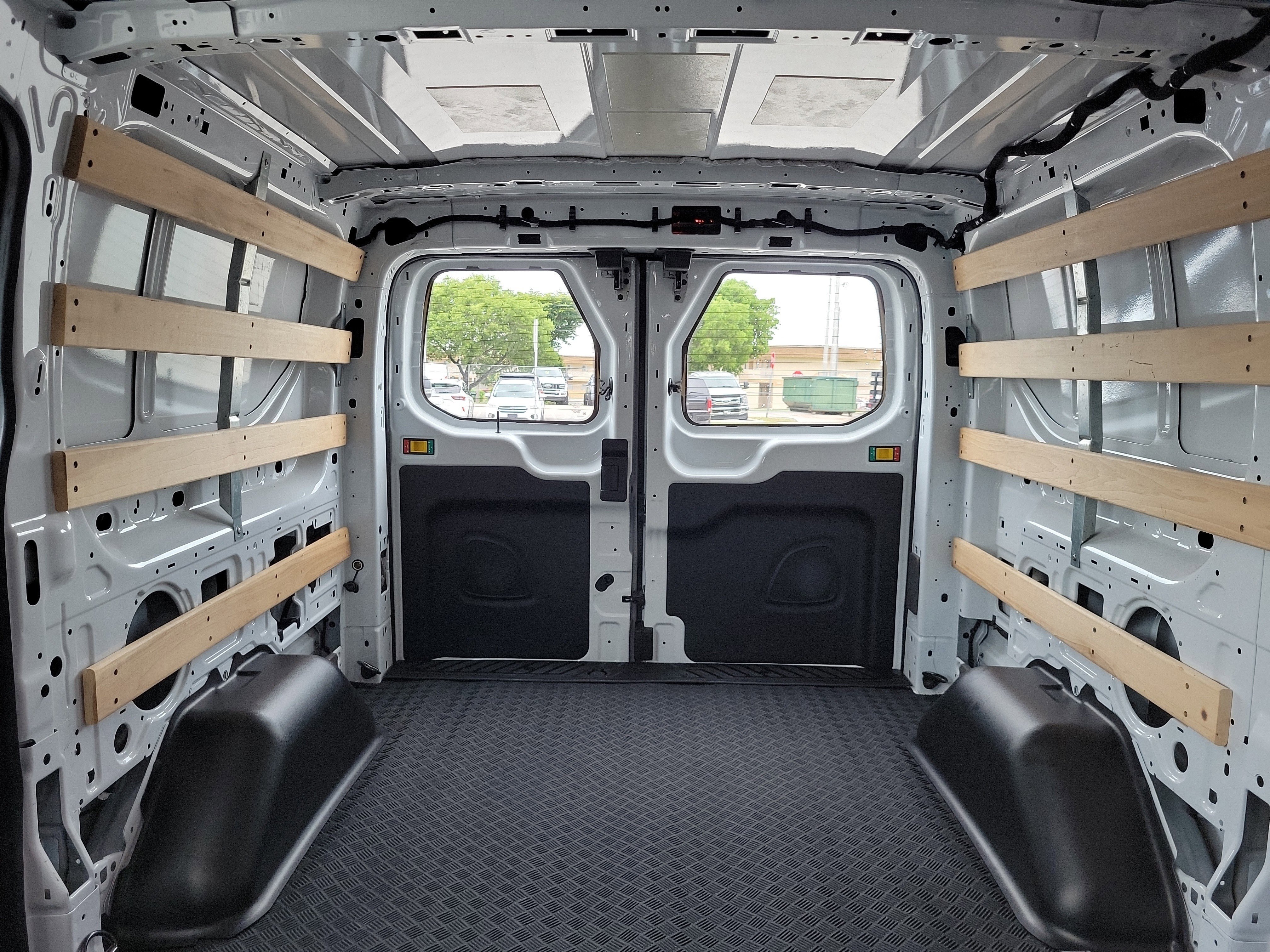 Used 2025 Ford Transit 250 Low Roof w/ Exterior Upgrade Package RWD image 13
