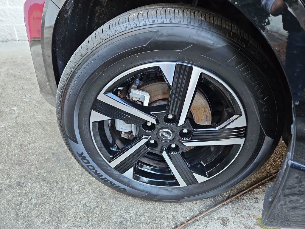 Used 2024 Nissan Sentra SV image 31