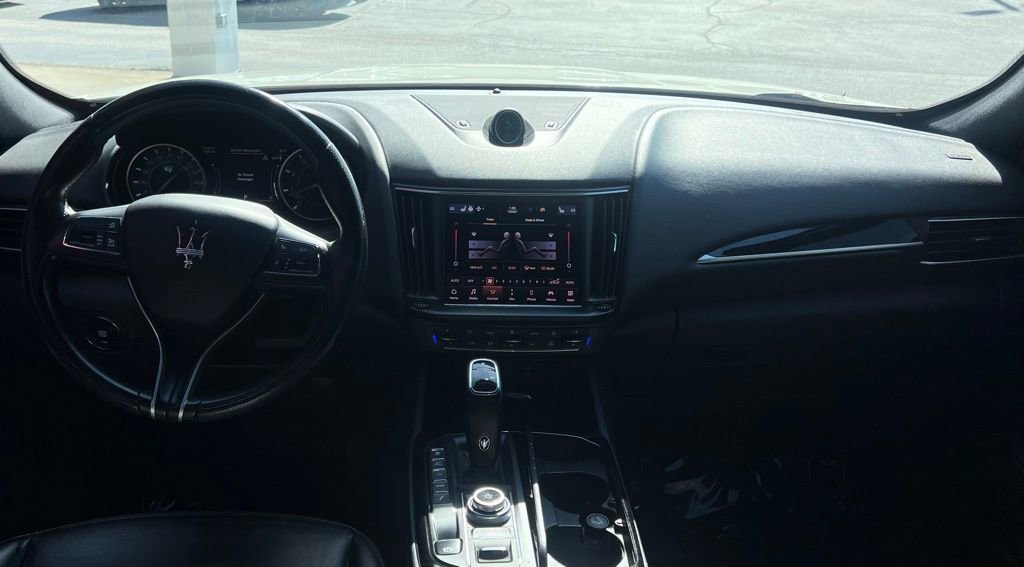 Used 2021 Maserati Levante image 19
