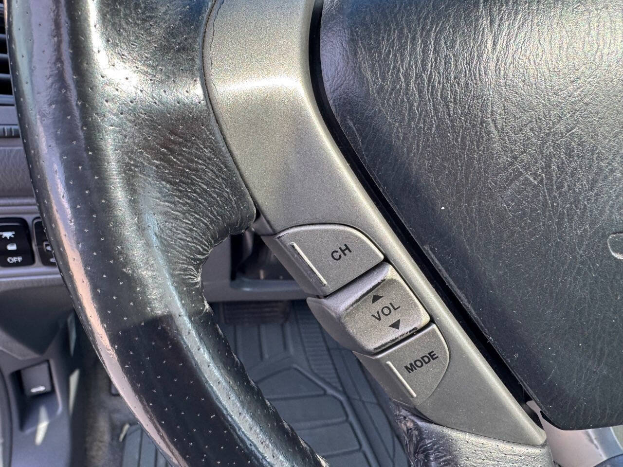 Used 2005 Honda Pilot EX-L image 12
