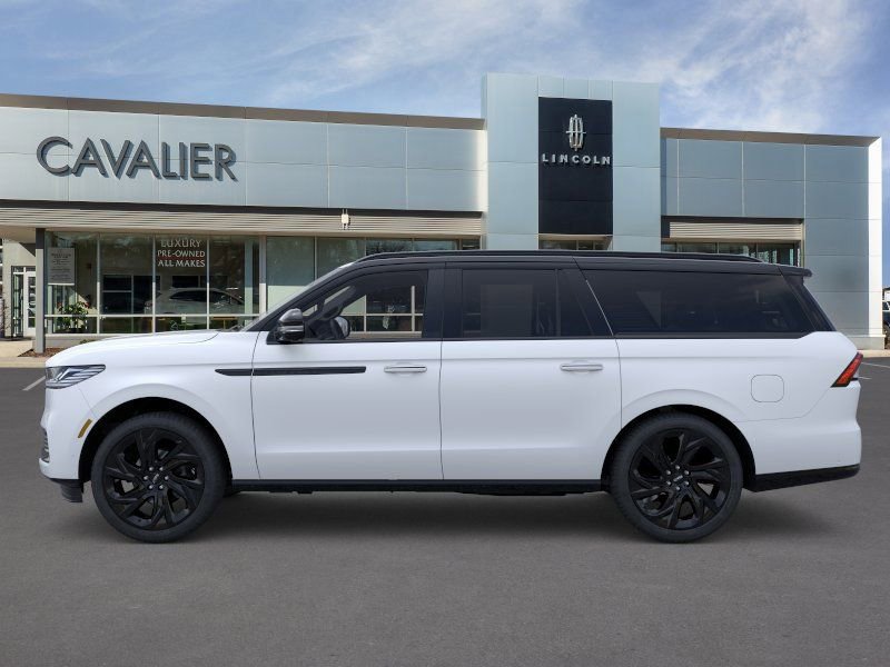 New 2026 Lincoln Navigator L Black Label AWD/4WD image 3
