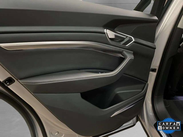 Used 2023 Audi e-tron Premium Plus image 69