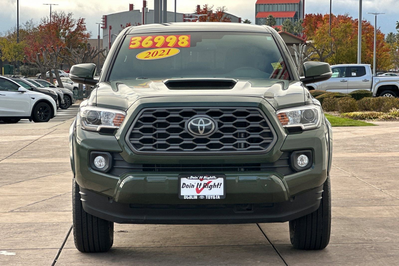 Certified 2021 Toyota Tacoma TRD Sport w/ Technology Package image 11