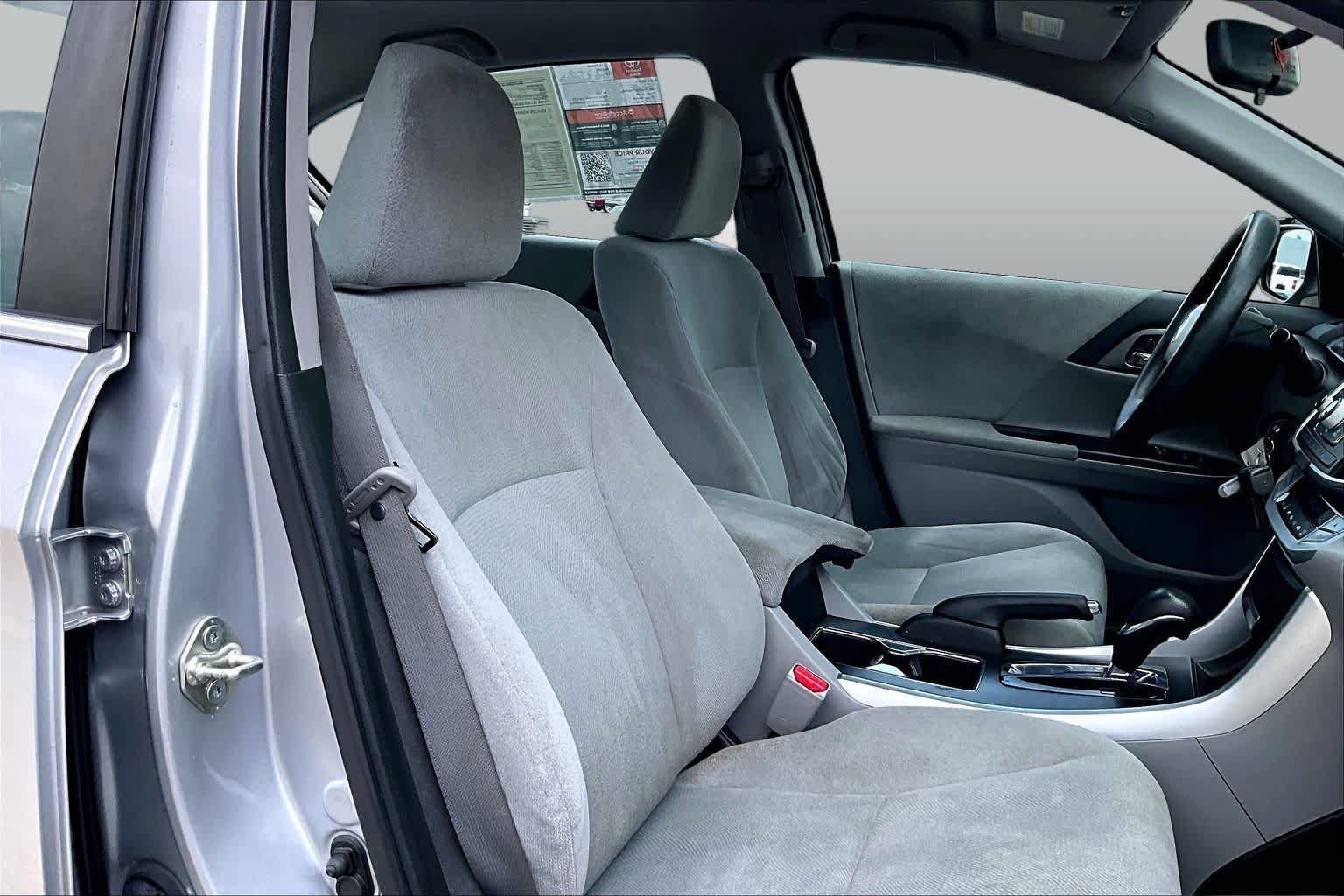 Used 2013 Honda Accord LX image 9