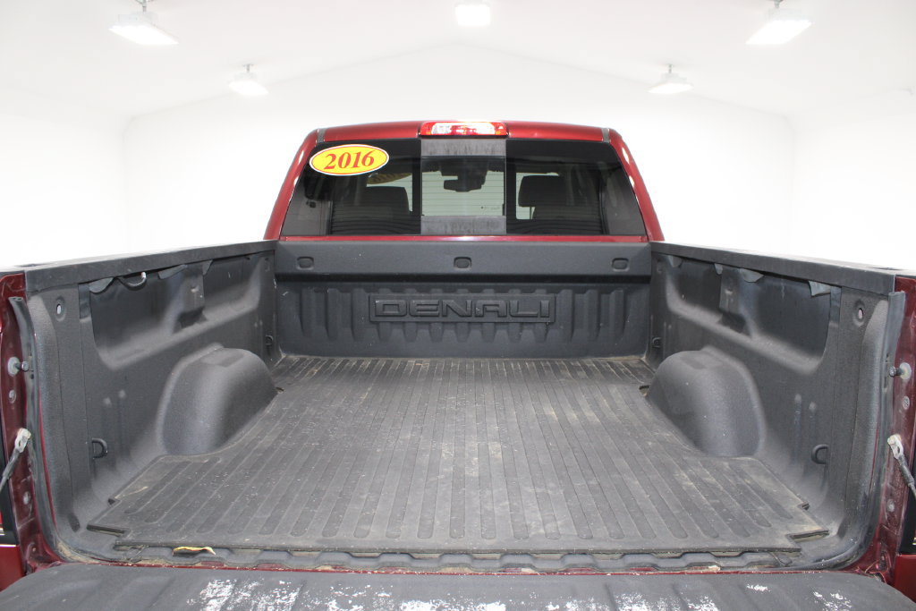 Used 2016 GMC Sierra 1500 Denali w/ Enhanced Driver Alert Package AWD/4WD image 21
