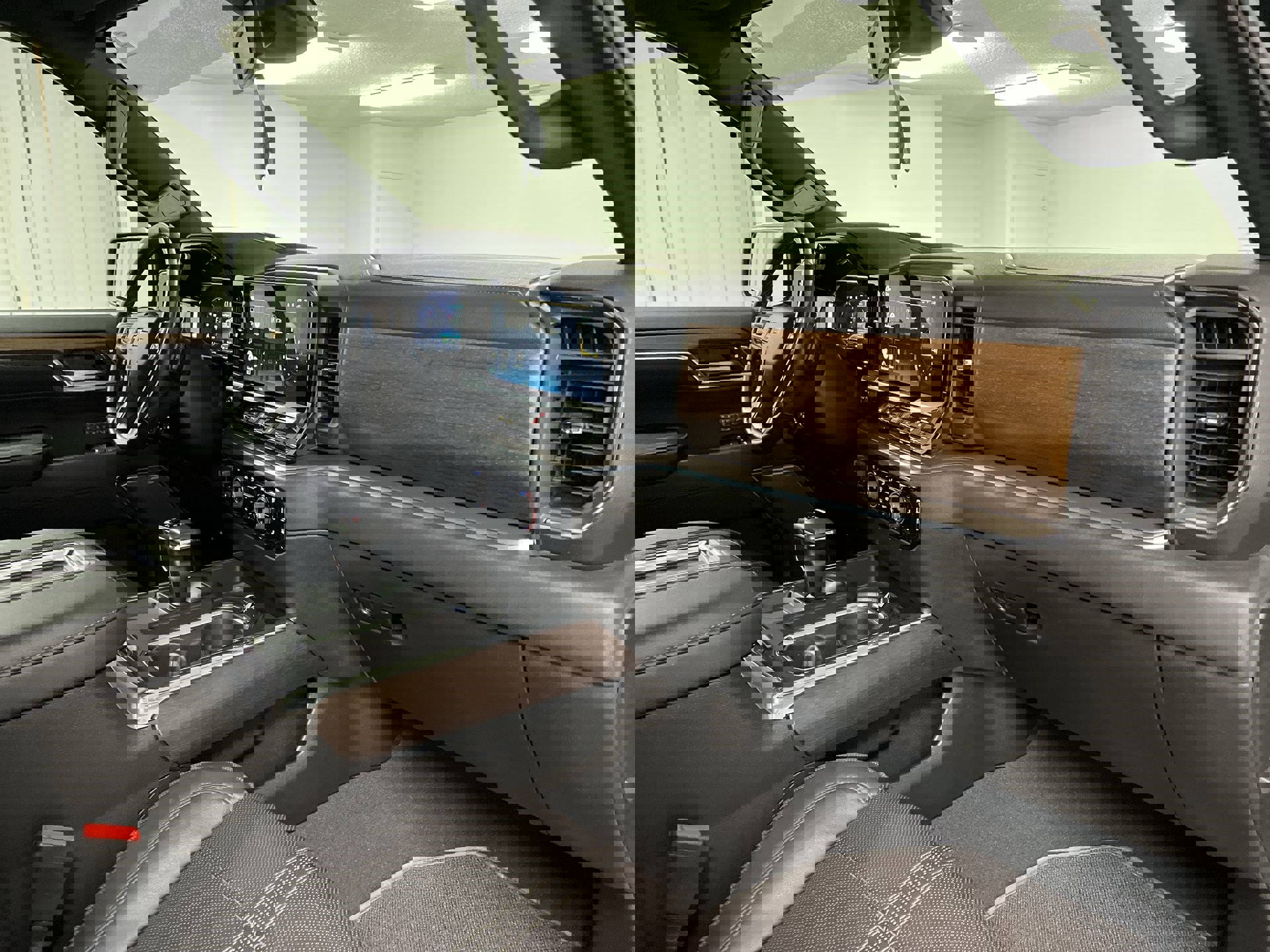 Used 2022 Chevrolet Silverado 1500 High Country w/ Max Trailering Package image 64