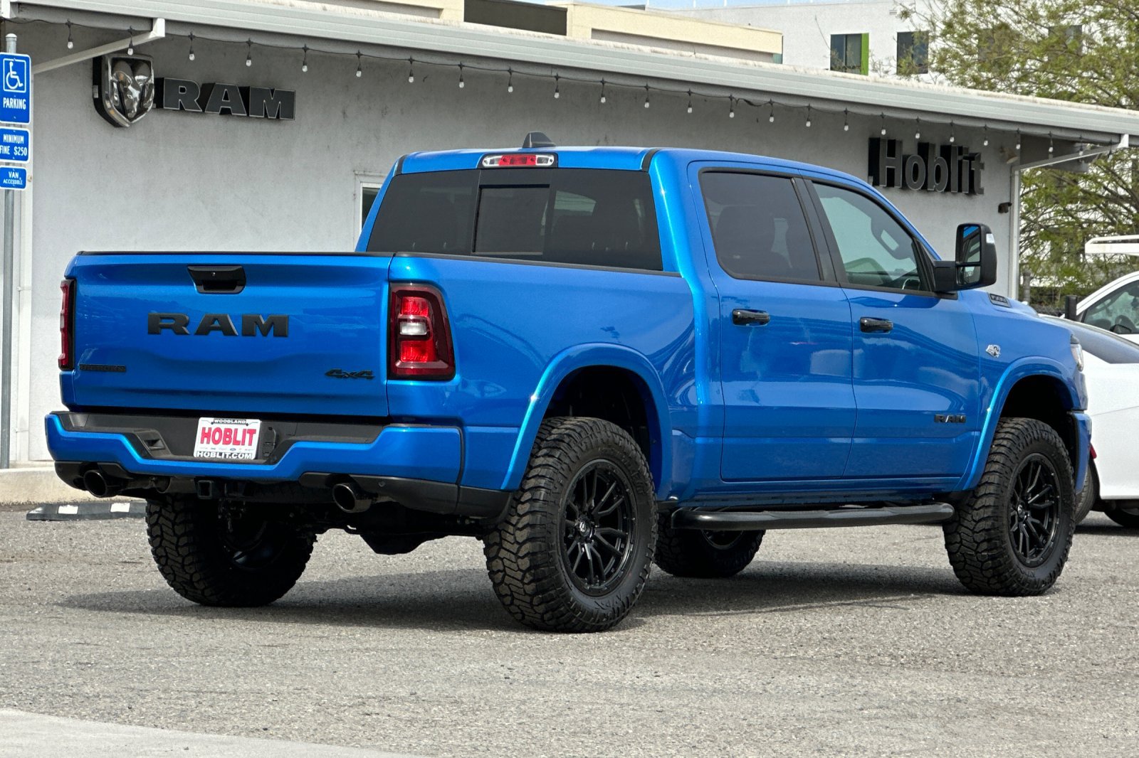 New 2026 RAM 1500 Big Horn AWD/4WD image 3