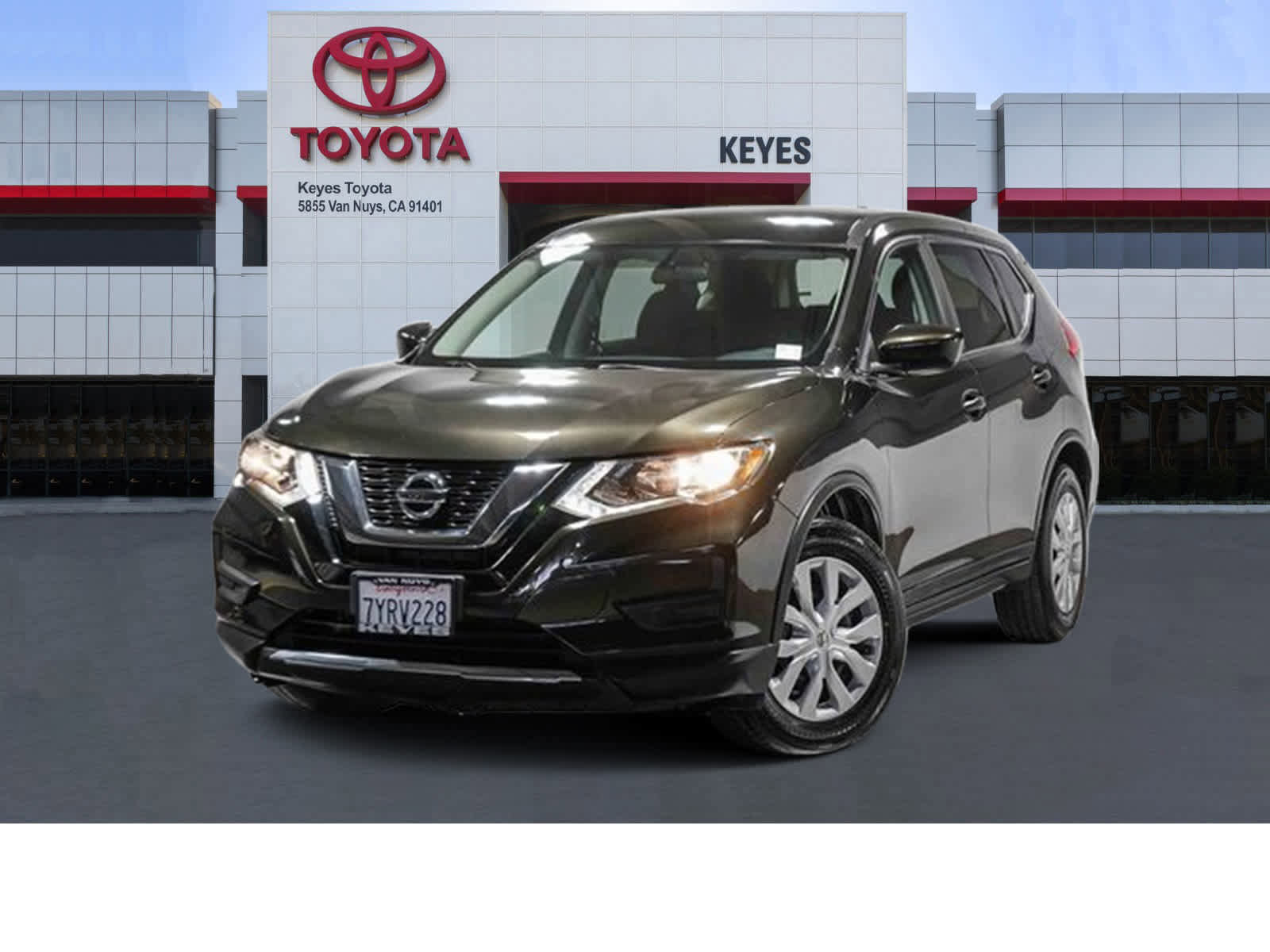 Used 2017 Nissan Rogue S w/ S Family Package