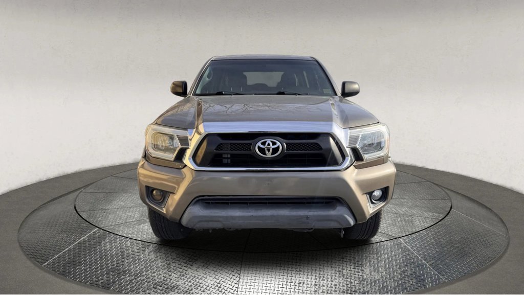 Used 2014 Toyota Tacoma PreRunner w/ SR5 Package image 2