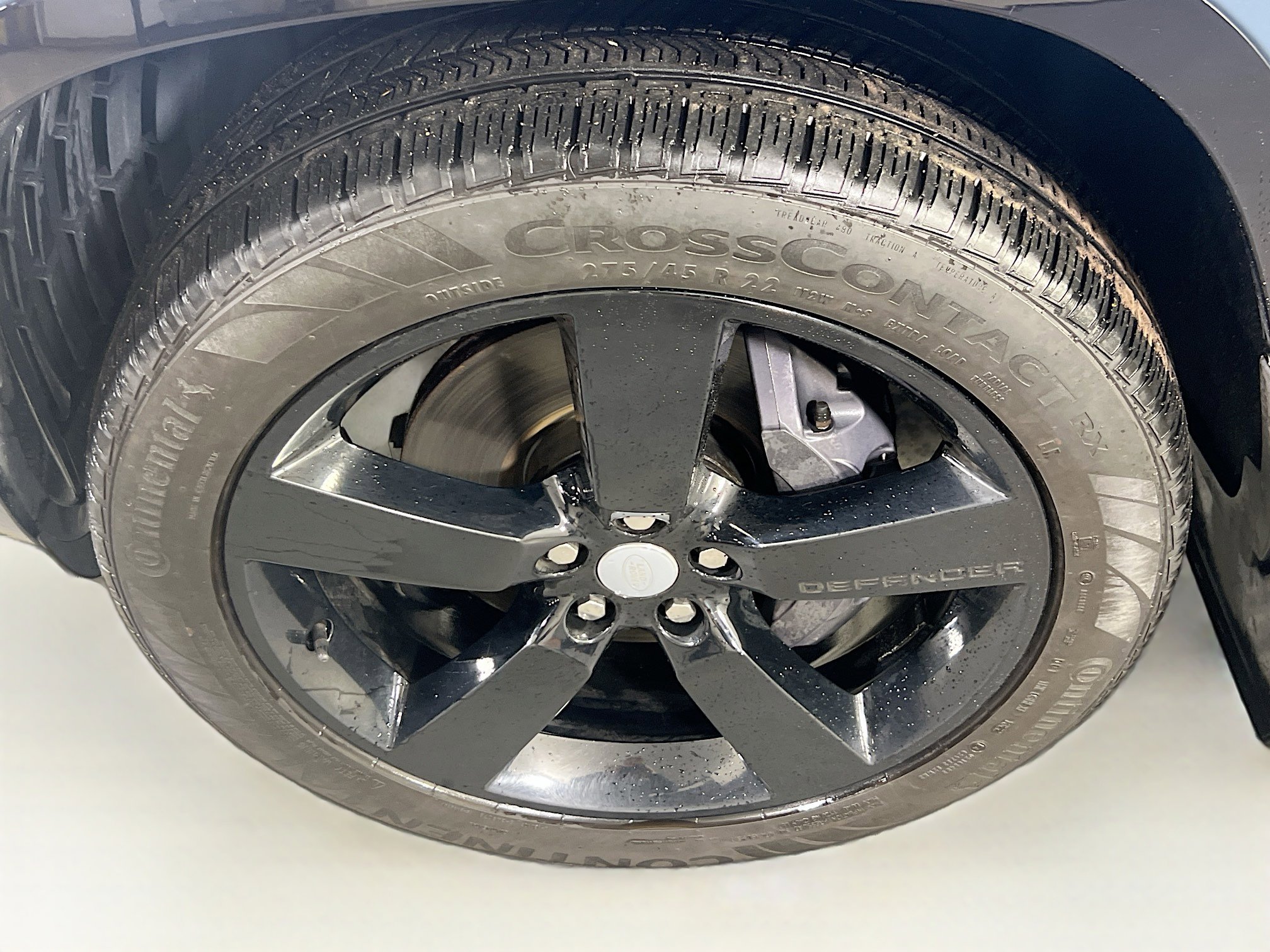 Used 2023 Land Rover Defender 110 X-Dynamic SE image 33