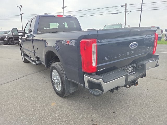 Used 2023 Ford F250 XLT w/ Snow Plow/Camper Package AWD/4WD image 4