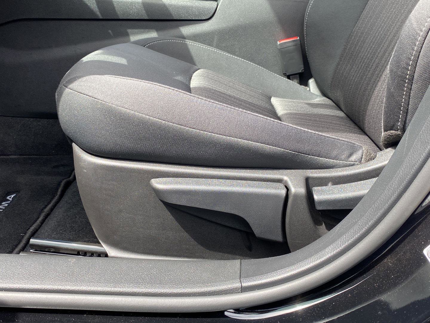 Used 2025 Nissan Altima 2.5 S FWD image 14
