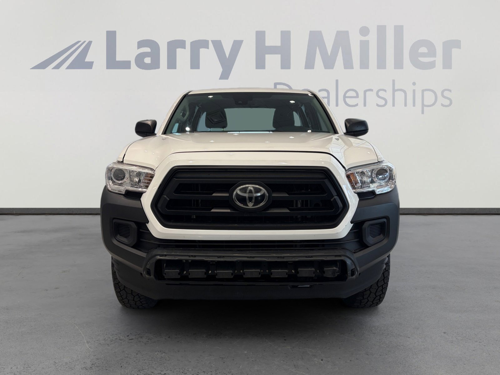 Used 2021 Toyota Tacoma SR RWD image 8