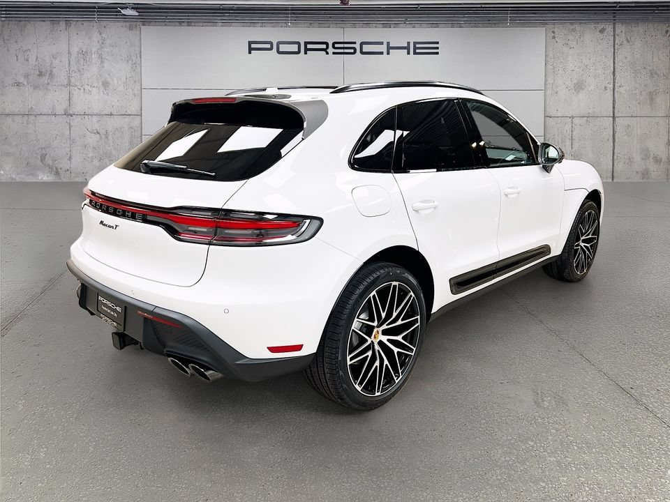 New 2026 Porsche Macan Turbo AWD/4WD image 9