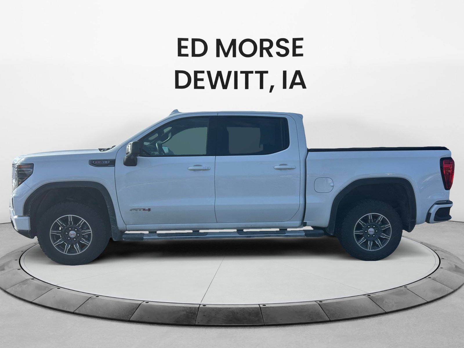 Used 2024 GMC Sierra 1500 AT4 w/ Technology Package image 2