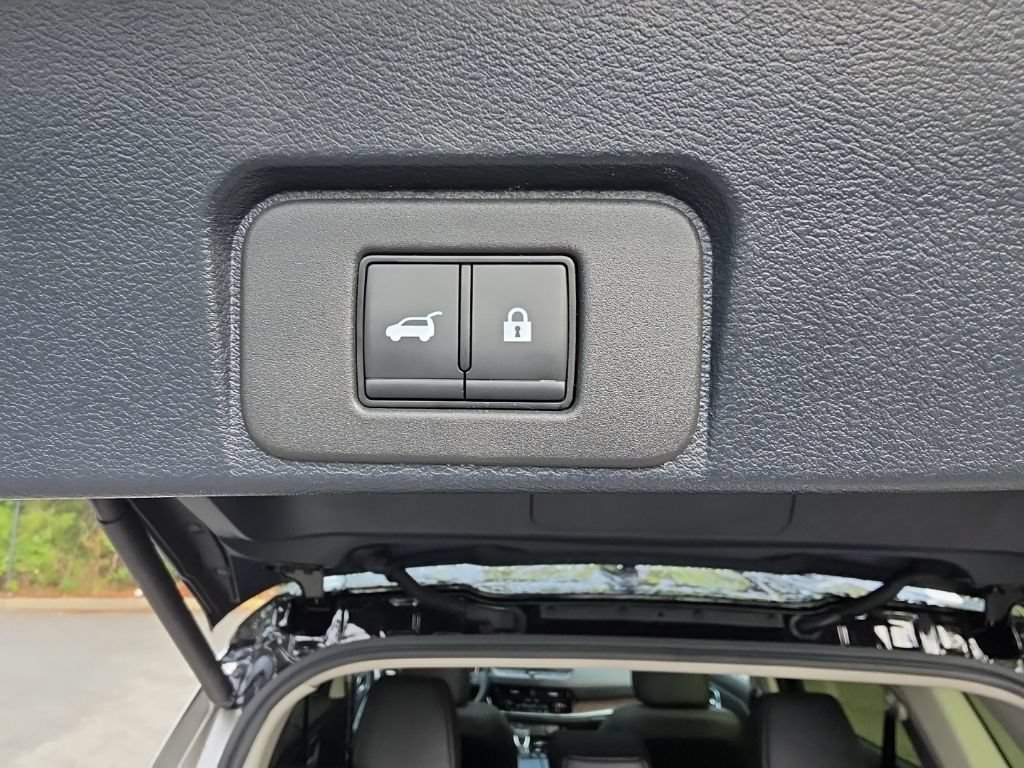 Used 2026 Nissan Rogue Platinum w/ Platinum Premium Package AWD/4WD image 36