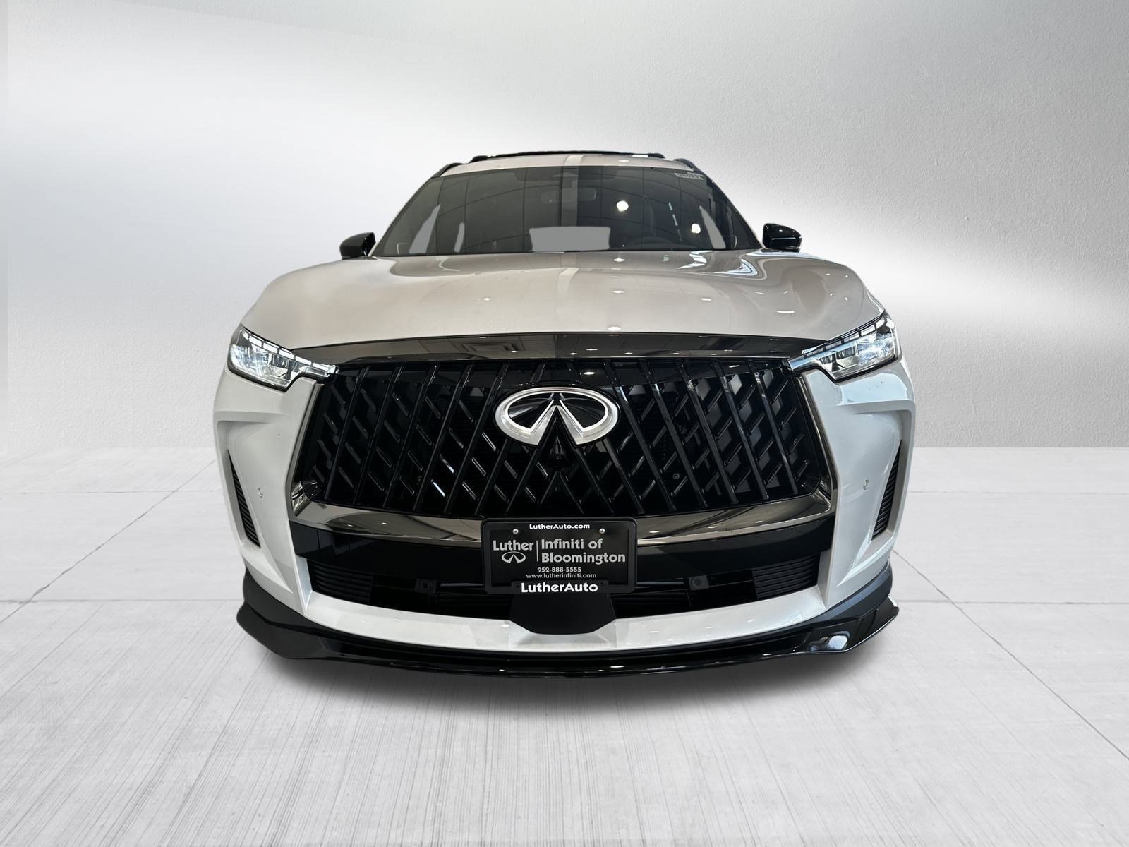 New 2026 INFINITI QX60 Luxe w/ Dark Cargo Package image 4