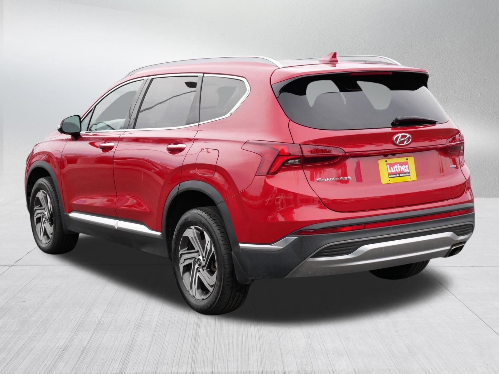 Used 2022 Hyundai Santa Fe SEL w/ Convenience + Premium Package AWD/4WD image 5