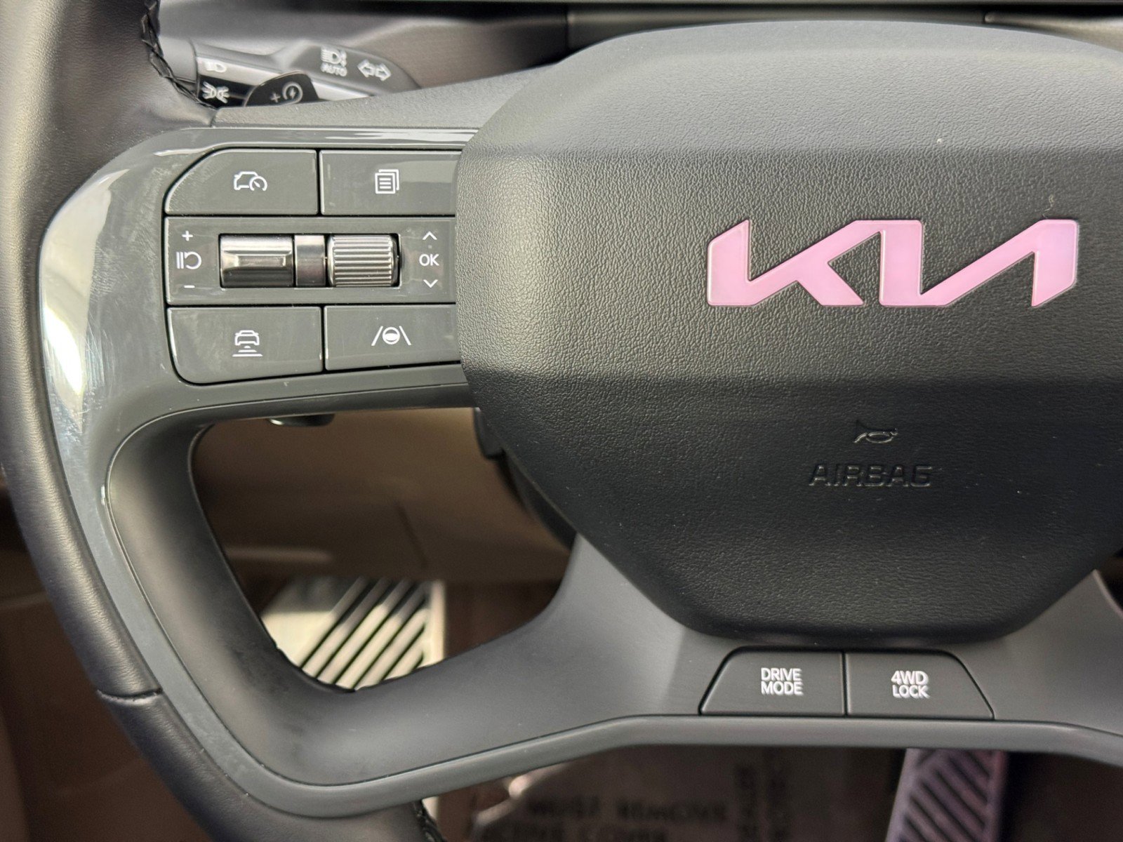 Used 2024 Kia EV9 GT-Line image 23