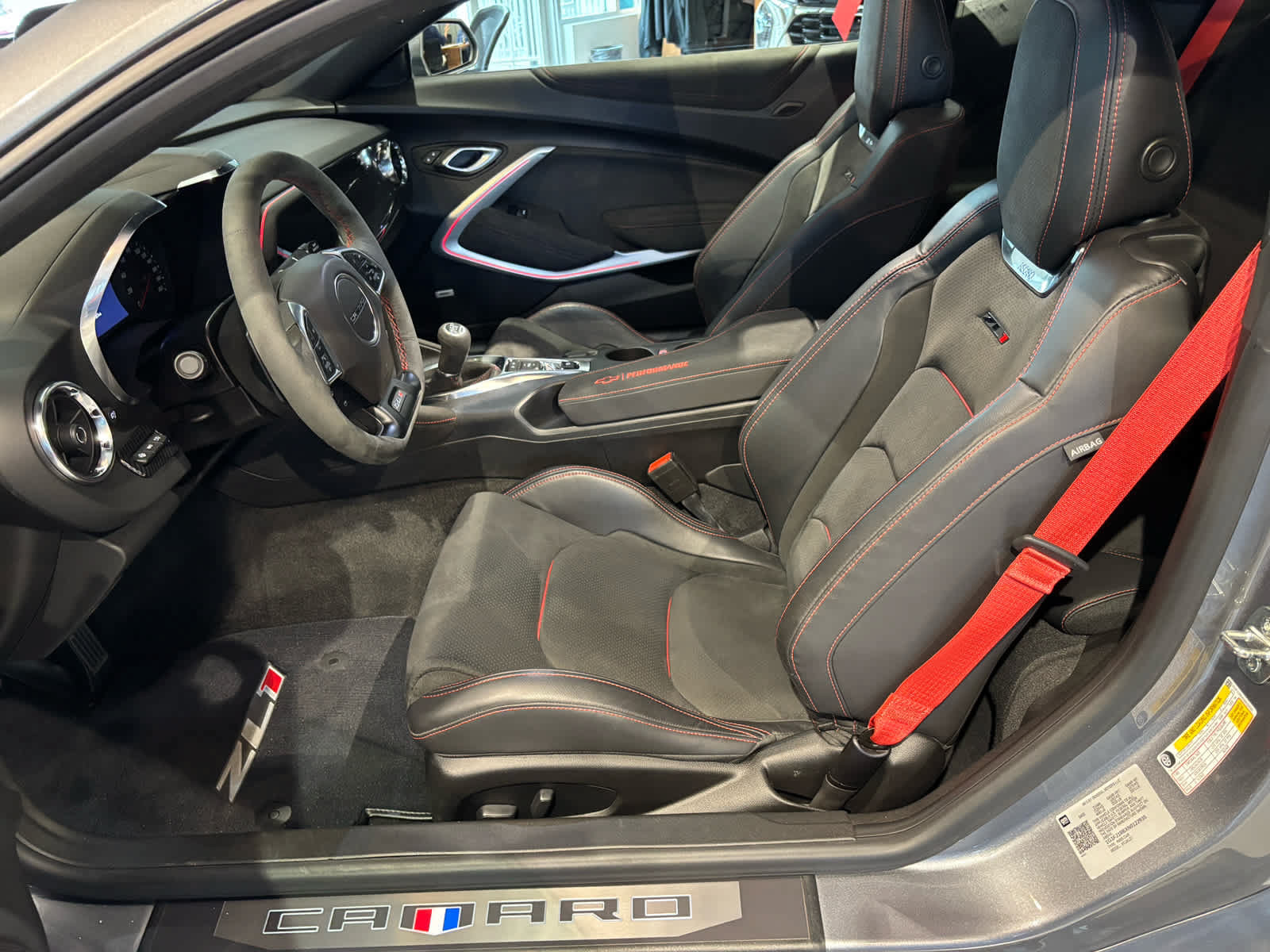 Certified 2022 Chevrolet Camaro ZL1 RWD image 10