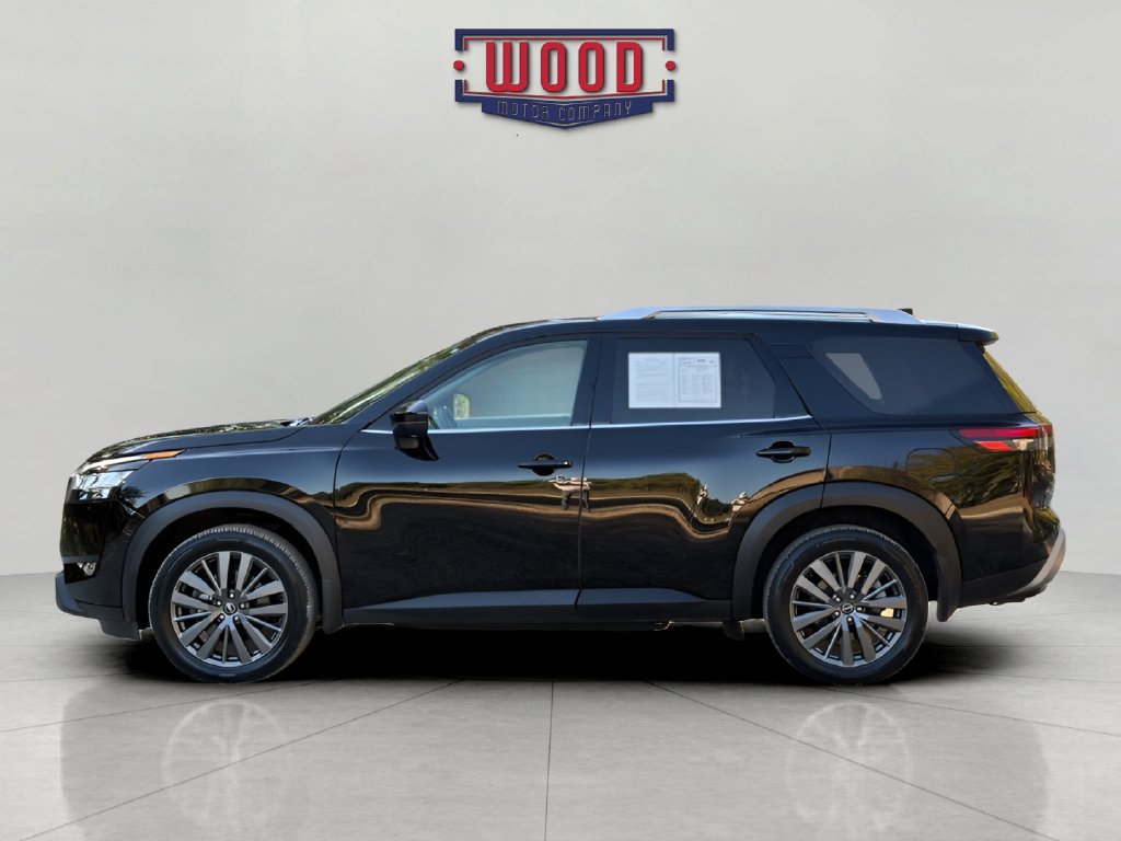 Used 2024 Nissan Pathfinder SL w/ SL Premium Package AWD/4WD image 4