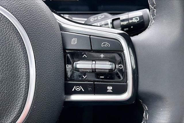 Used 2024 Kia Sorento S w/ Panoramic Sunroof Package image 12