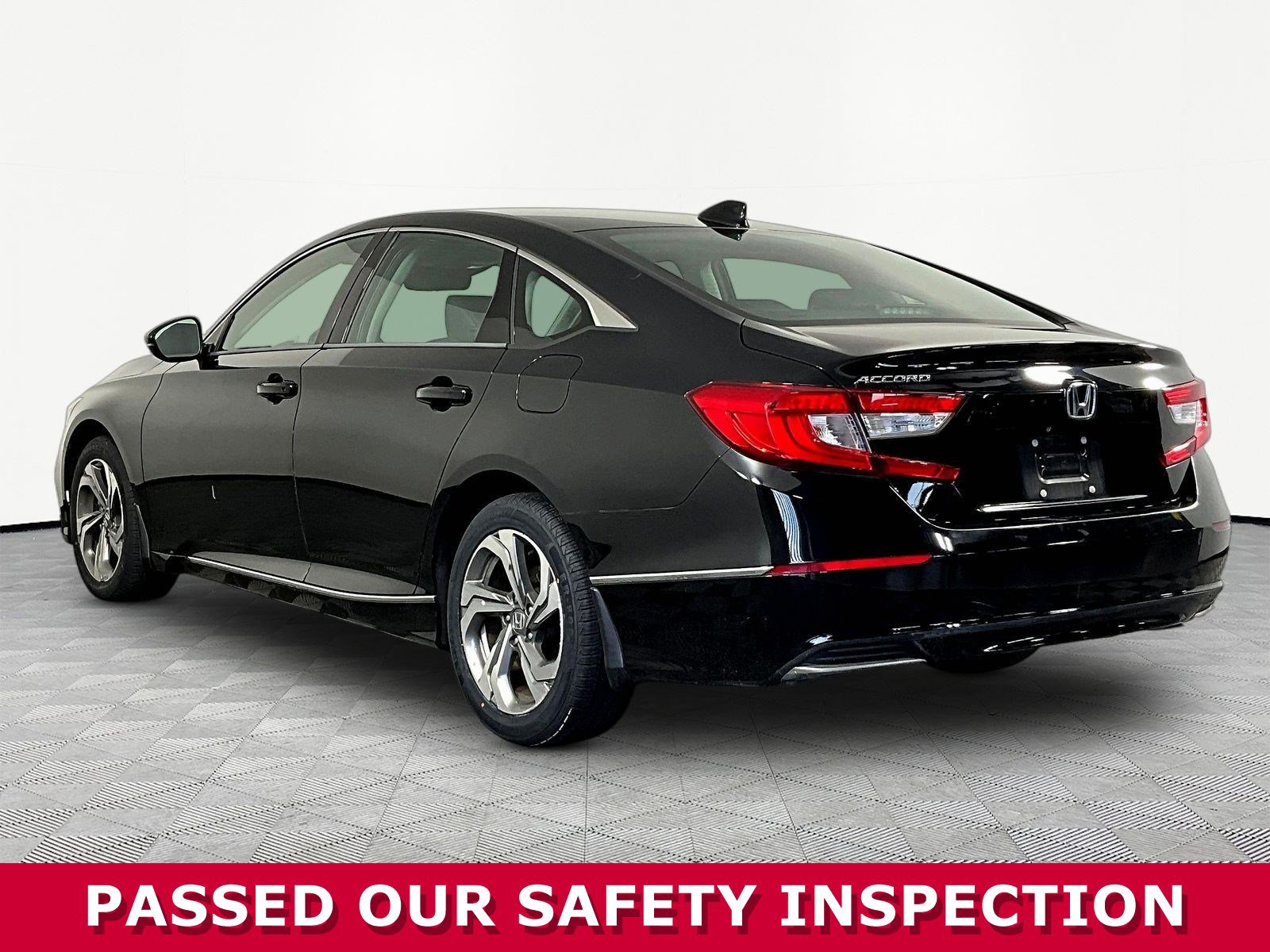 Used 2018 Honda Accord EX-L image 4