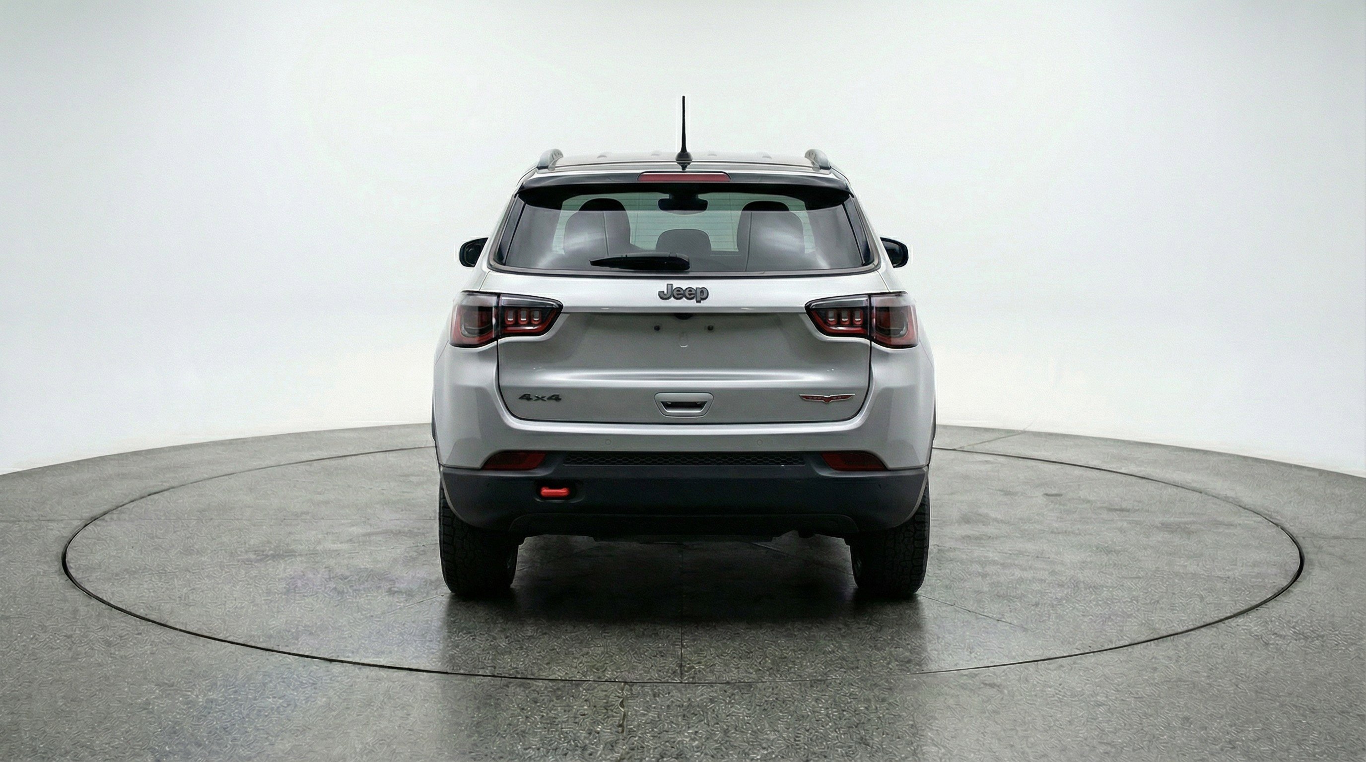 Used 2025 Jeep Compass Trailhawk AWD/4WD image 7