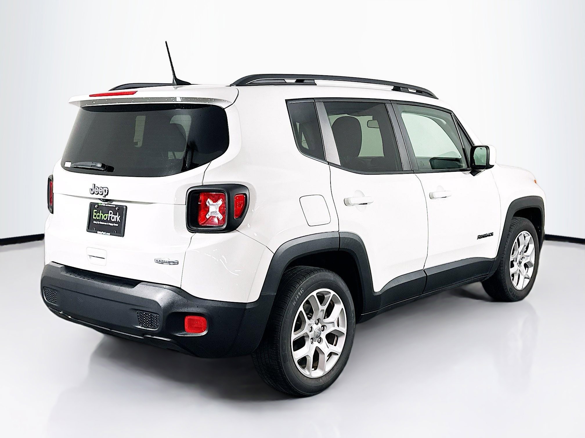 Used 2018 Jeep Renegade Latitude image 9