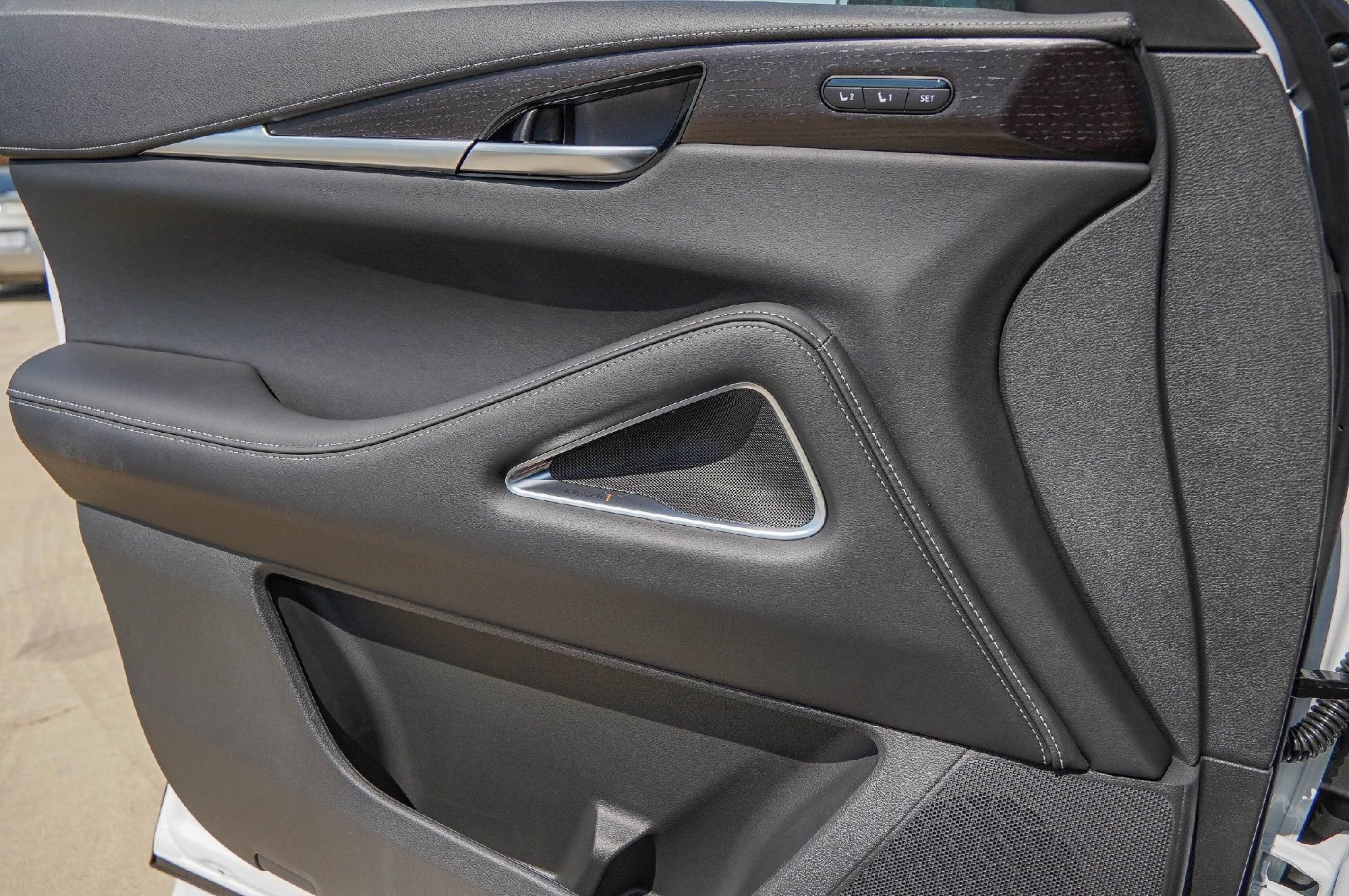 New 2026 INFINITI QX60 Autograph w/ Dark Cargo Package image 18