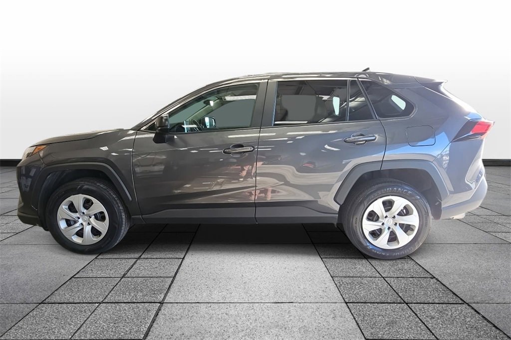 Used 2024 Toyota RAV4 LE image 8