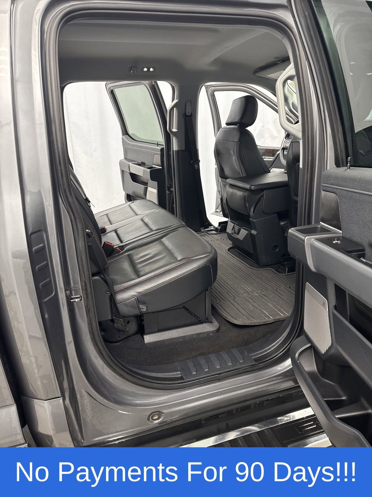 Used 2023 Ford F350 Lariat w/ Chrome Package image 36