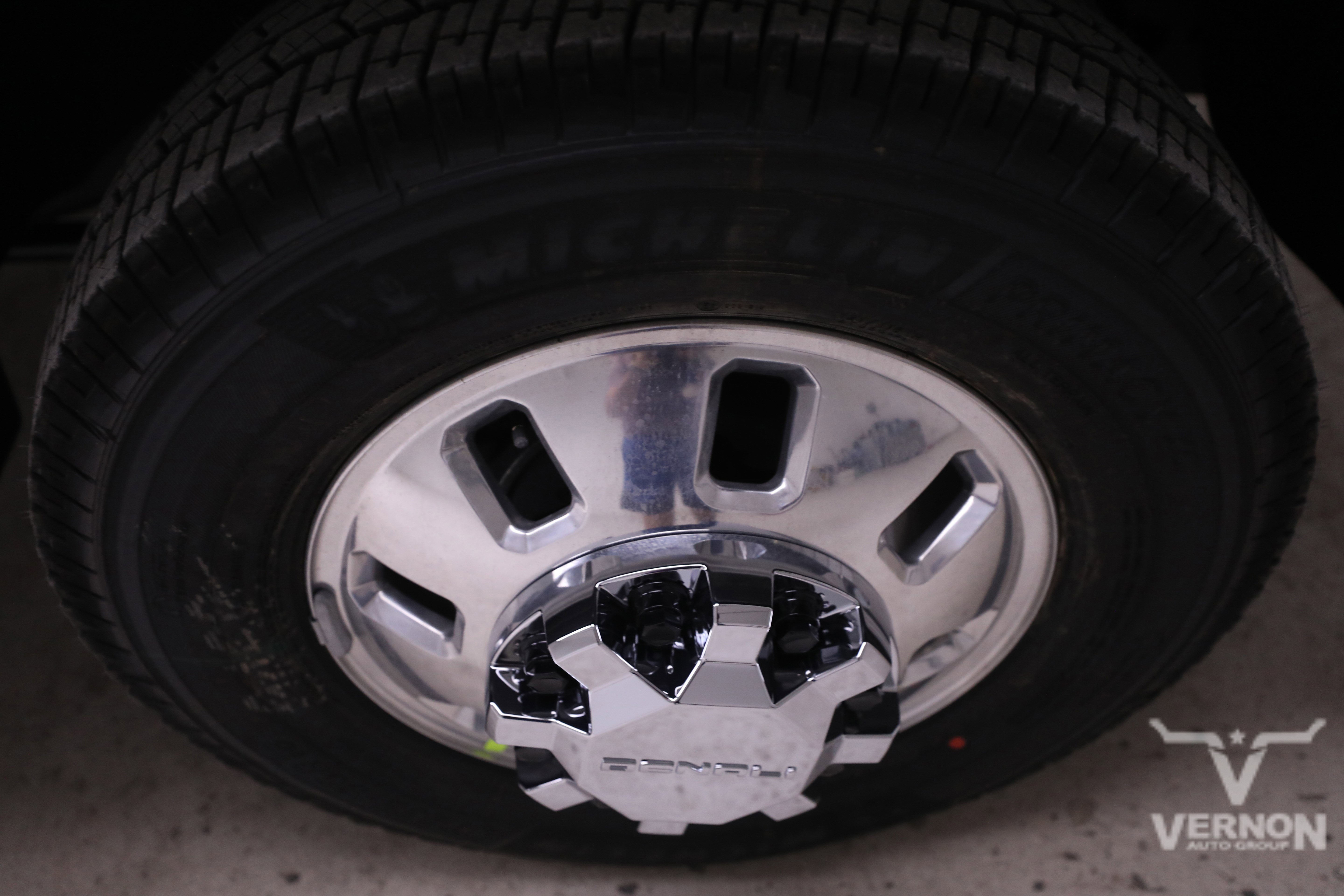 New 2026 GMC Sierra 3500 Denali w/ Technology Package image 32