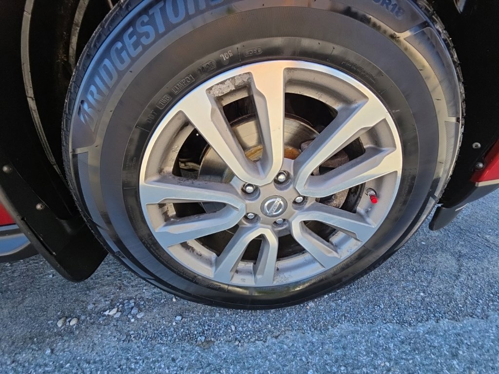 Used 2015 Nissan Pathfinder S FWD image 32