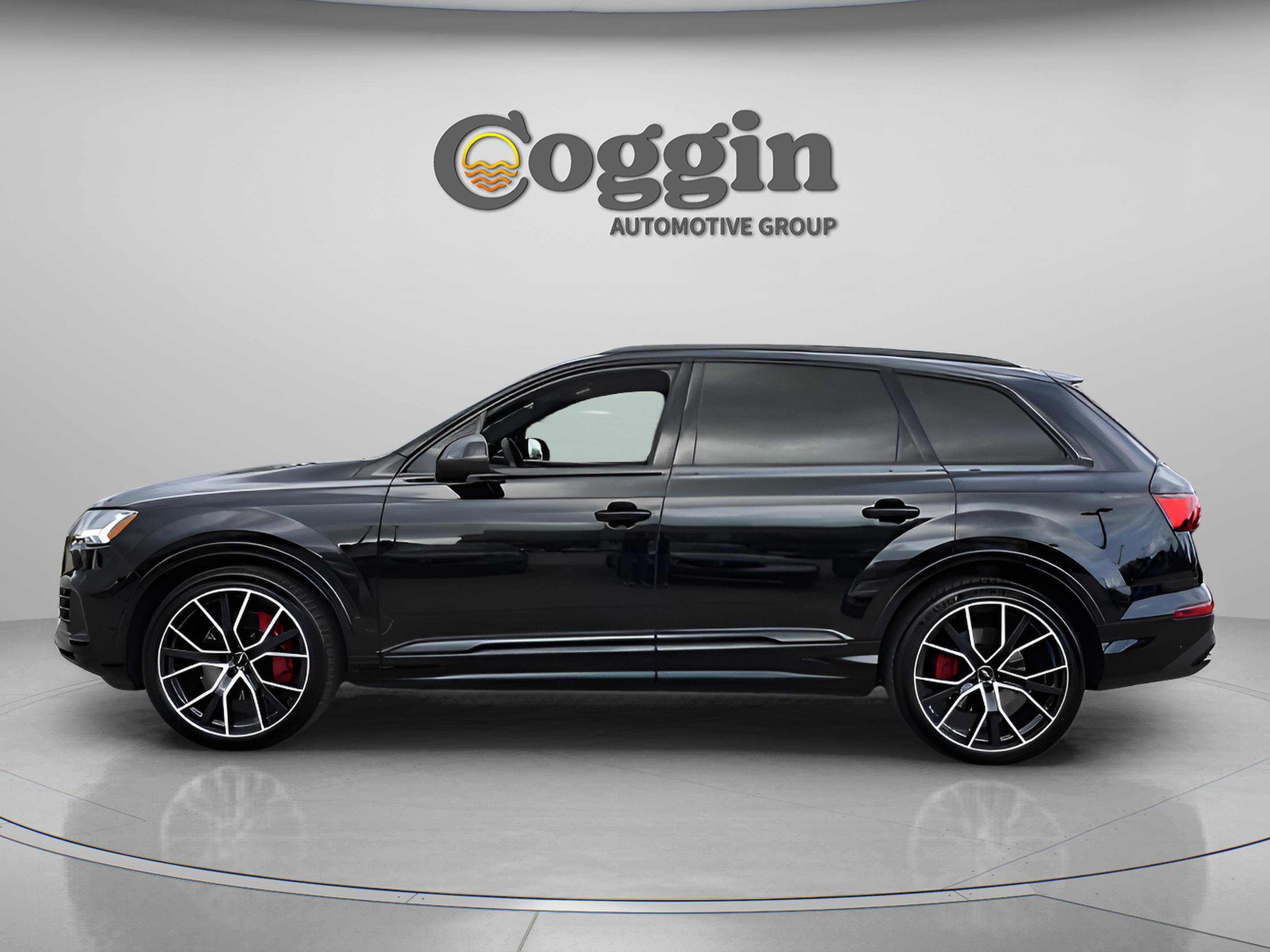 Used 2023 Audi Q7 3.0T Prestige w/ Prestige Package image 2