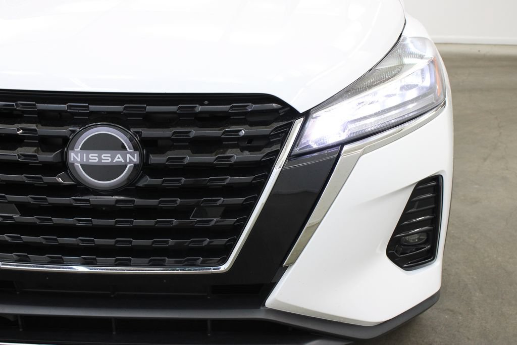 Used 2024 Nissan Kicks SR FWD image 8