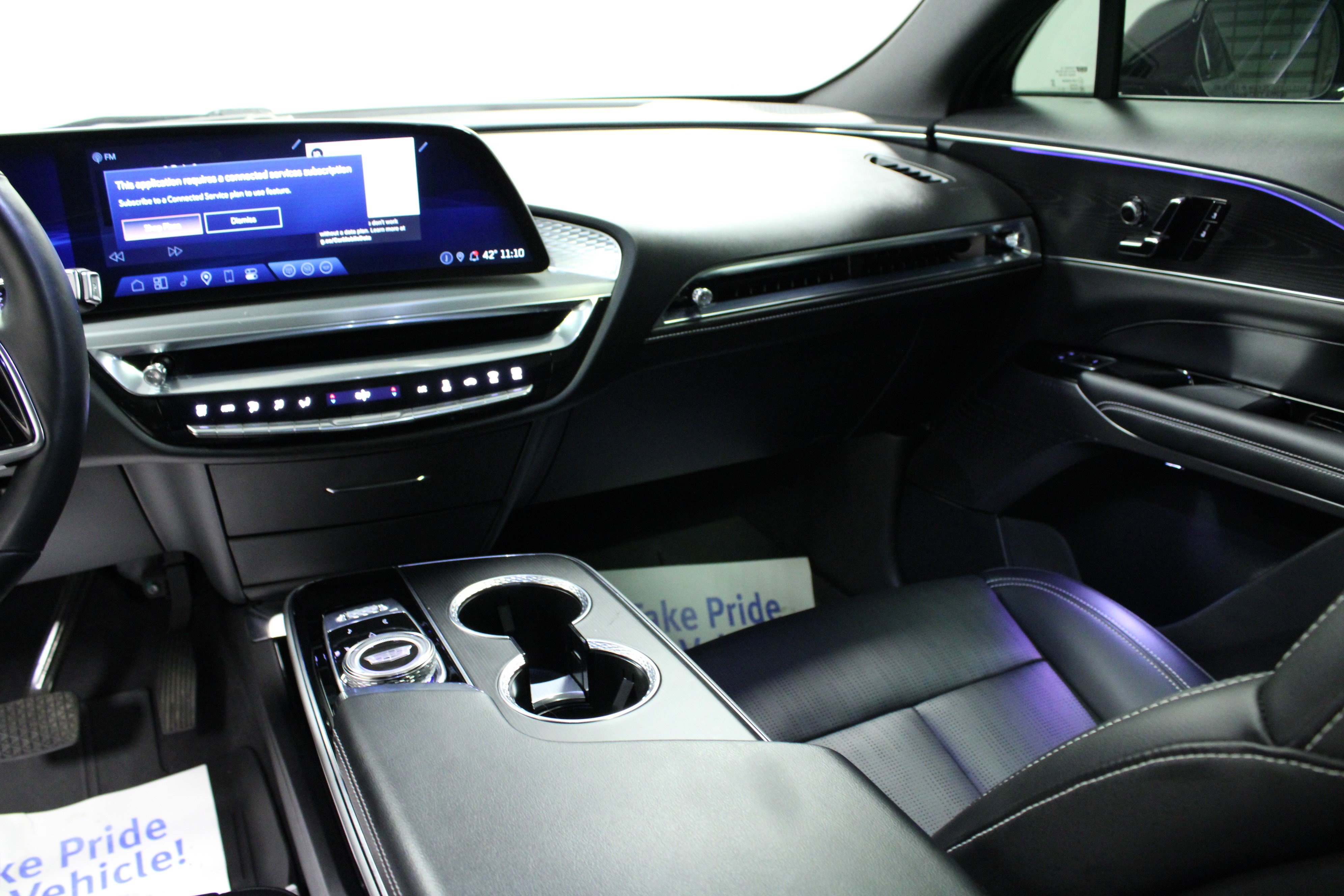 Used 2024 Cadillac Lyriq Luxury image 19