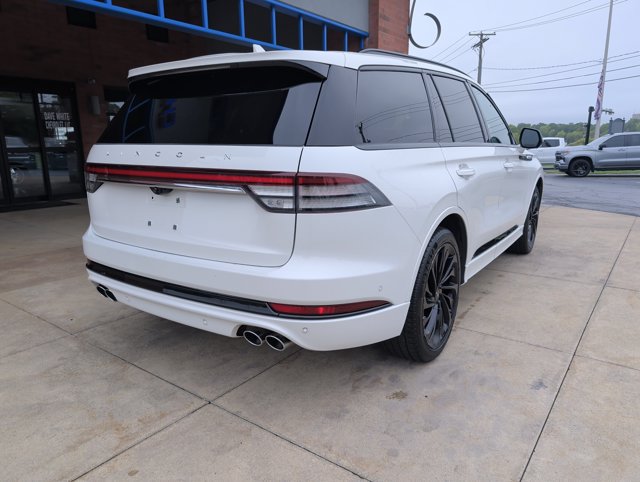 Used 2022 Lincoln Aviator Reserve w/ Equipment Group 201A AWD/4WD image 9